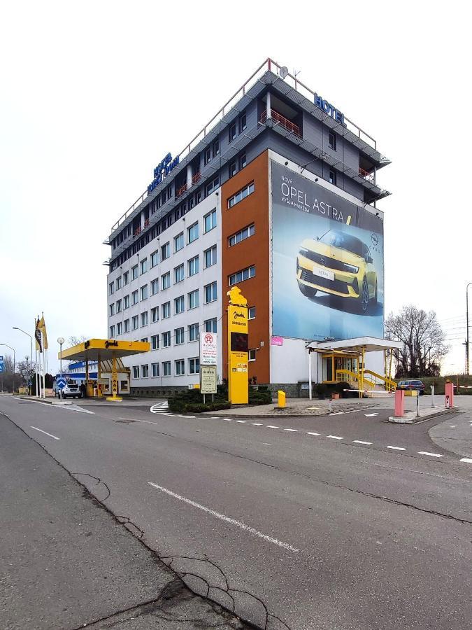 Hotel Jurki Dom Pressburg Exterior foto