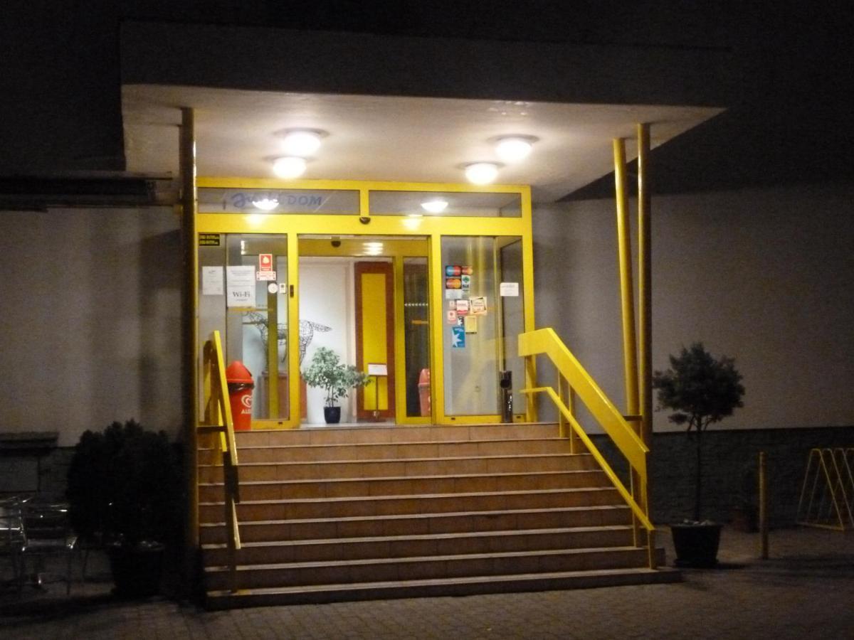 Hotel Jurki Dom Pressburg Exterior foto